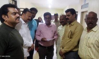 ताल के व्यापारी उज्जैन में कलेक्टर से मिले, नागदा में शामिल होने से ना कहा