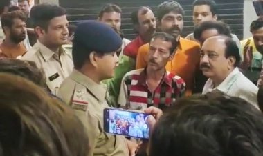 एनवाय सिनेमा में रसूखदारों की रंगदारी, देर से पहुचे दबंगों ने मूवी को फिर से शुरू करवाया