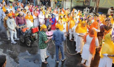 गुरुनानक जयंती के उपलक्ष्य में नगर में निकली कीर्तन यात्रा, धार्मिक आयोजनों के साथ लंगर आज व कल