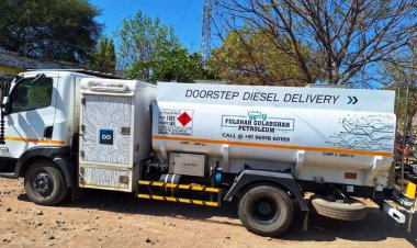 दूध की तरह बांटा जा रहा था डीजल, शिकायत पर डोर स्टेप डिलीवरी वाहन को थाने पर खड़ा करवाया