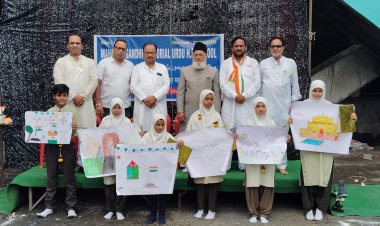 महात्मा गांधी मेमोरियल उर्दू स्कूल में देशभक्ति के गीतों के साथ मनाया गया स्वतंत्रता दिवस