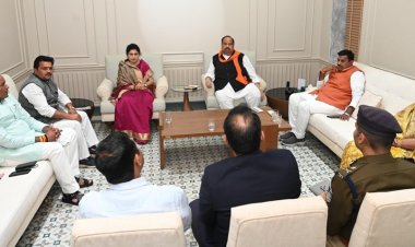 गीता जयंती पर भोपाल में छह हजार बटुक सस्वर गीता का पाठ करेंगे- मंत्री चेतन्य काश्यप मोहन सरकार का एक वर्ष पूर्ण होने पर 11 दिसंबर से प्रदेशव्यापी जन कल्याण अभियान एवं जन कल्याण पर्व मनाया जाएगा आयोजनों की तैयारी के सिलसिले में प्रभारी मंत्री श्री काश्यप ने ली जनप्रतिनिधियों और अधिकारियों की बैठक