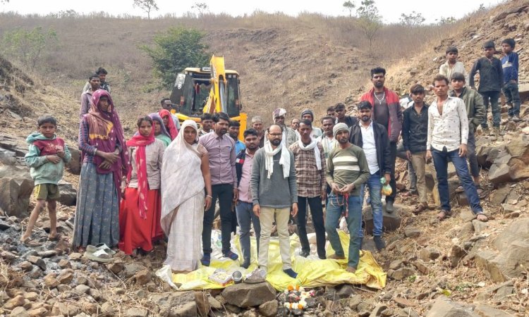 विधायक डोडीयार ने रावटी के सेलज में तालाब निर्माण का किया भूमिपूजन