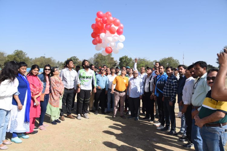 रेलवे खेल मैदान पर पुरोहित ट्राफी का शुभारंभ, पहले दिन एस एंड टी, टीएमसी, दाहोद वर्कशाप व डीजल शेड ने जीते मैच