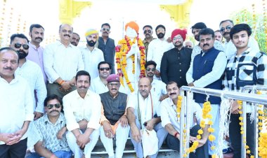 बलिदान दिवस किया महाराजा रतनसिंह को नमन, महाराजा रतनसिंह की प्रतिमा पर माल्यार्पण