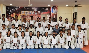 स्टेट लेवल ताइक्वांडो रेफरी सेमिनार रतलाम में संपन्न हुआ, मध्य प्रदेश के विभिन्न जिले के 40 सीनियर खिलाडय़िों ने भाग लिया