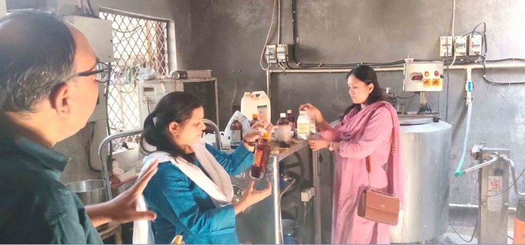 खाद्य विभाग का जांच अभियान जारी, विभिन्न प्रतिष्ठानों से लिए नमूने