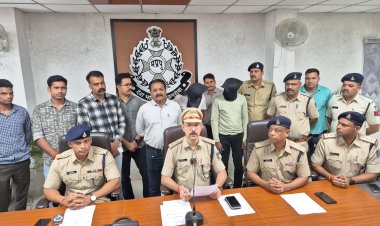 पूर्व छात्र नेता सुनील सूर्या शहर के युवाओं लगा रहा था एमडी ड्रग्स की लत, जावरा शहर पुलिस ने 2 पैडलर को पकड़ा, 20 लाख की 200 ग्राम एमडी और कार पकड़ाई, सुनील सूर्या हुआ फरार