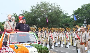 मंत्री विजय शाह ने किया रतलाम में ध्वजारोहण, परेड की ली सलामी