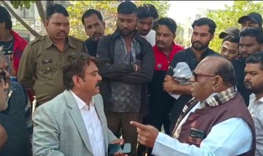 सियासत की गर्मी के आगे वर्दी पड़ने लगी नरम!,शहर की फ़िज़ा बिगाड़ने की धमकी देते रहे भाजपा नेता, कांग्रेस ने भाजपा के नेताओं की निजी लड़ाई बताई