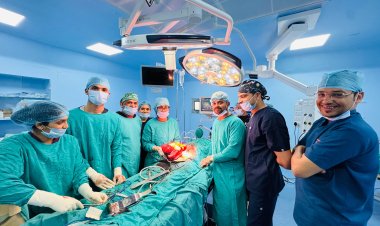 मेडिकल कालेज के डॉक्टरों ने 5 किलो रेट्रोपेरिटोनियल ट्यूमर निकाल बचाई महिला की जान