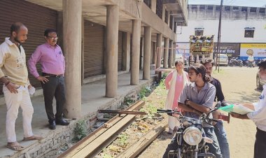 आपदा में अवसर तलाश रहे थे अल्पा गैस कंपनी के कर्मचारी, 2 हजार में ब्लेक हो रही थी गैस टंकी, अंशुल इंडेन पर जिला प्रशासन ने दी दबिश