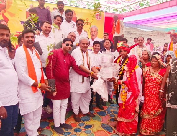 मुख्यमंत्री कन्यादान विवाह में 167 जोड़े बंधे परिणय सूत्र में, विधायक मथुरालाल डामर ने दिए विशेष उपहार