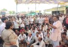 नामली में शव रखकर मुआवजे की मांग, सड़क हादसे में व्यापारी की मौत के बाद बवाल, सड़क पर चिता जलाने की बात, समझाइश के बाद माने