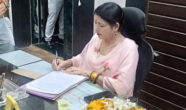 डॉ किरण वाडिवा ने सीएमएचओ का पदभार ग्रहण किया