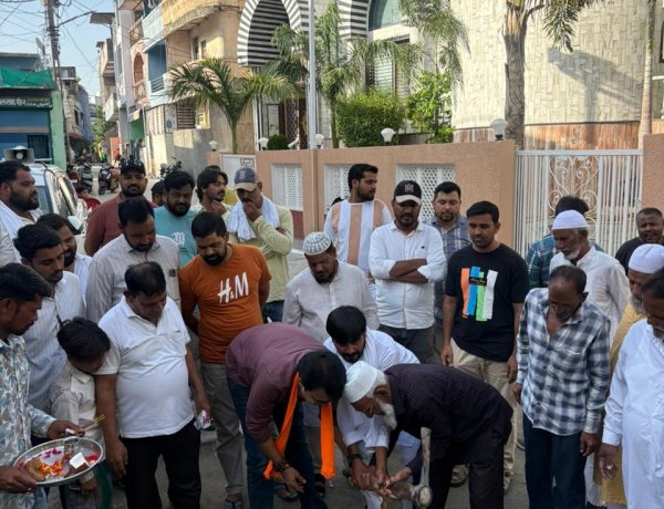 वार्ड 37 में बनेगी सीमेन्ट कांक्रीट सड़क, बिछेगी पेयजल पाईप लाईन, महापौर प्रहलाद पटेल ने किया निर्माण कार्य का भूमि पूजन