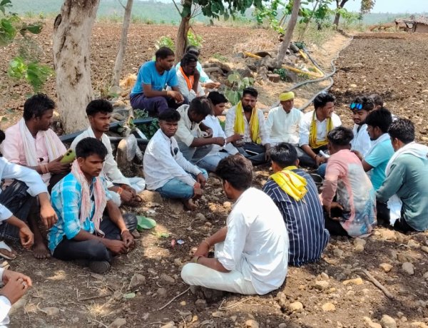 Pwd विभाग के खिलाफ ग्रामीणों का आक्रोश, बल्लीखेड़ा–अंबापाड़ा मार्ग की मरम्मत को लेकर दिया धरना