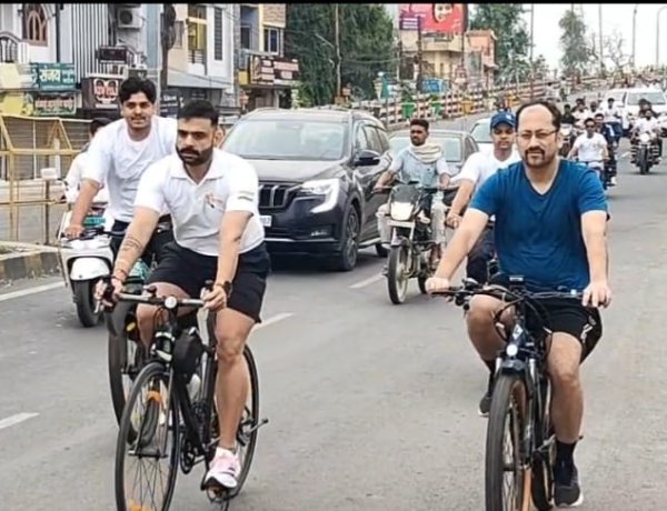 एसवायएस ग्रुप द्वारा साइक्लोथॉन रैली का आयोजन, नशा मुक्ति, पर्यावरण संरक्षण और स्वास्थ्य का दिया संदेश