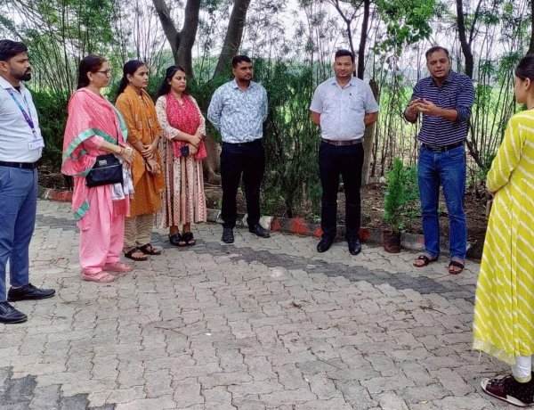 सृजन महाविद्यालय में ‘एक वृक्ष गुरु के नाम’ अभियान