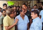 डोसी गांव मल्टी विवाद: निगम अमला पहुंचा फ्लैट खाली करवाने, बड़ी संख्या में महिला पुलिस बल तैनात, कलेक्टर कार्यालय के बाहर धरने पर बैठे रहवासी, पारस सकलेचा पहुंचे तो मामले ने लिया राजनीतिक मोड़, कमिश्नर से हुई तू-तू, मैं-मैं