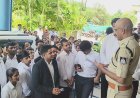 शहर के लॉ कॉलेज में बाहरी व्यक्तियों ने घुसकर स्टूडेंट्स और शिक्षकों से की अभद्रता, छात्रों ने ज्ञापन देकर कार्रवाई की मांग की, तहसीलदार को कानूनी धाराओं की जानकारी देकर सौंपा ज्ञापन