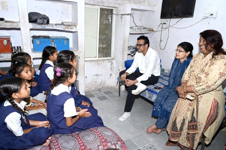 कलेक्टर ने बिरमावल के कन्या आश्रम ओर सांदीपनी विद्यालय का निरीक्षण किया